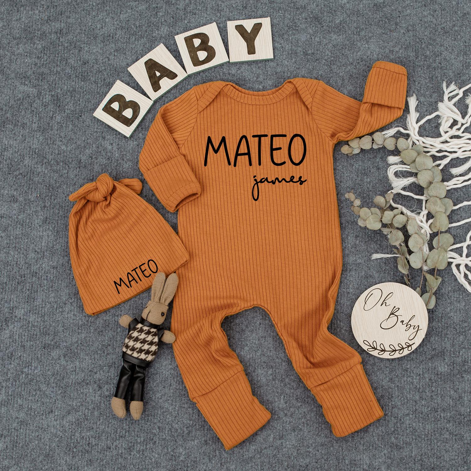 Personalized Modern First Middle Name Baby Bodysuit and Hat Set Custom Newborn Going Home Outfit Baby Shower Gift Minimalist Design