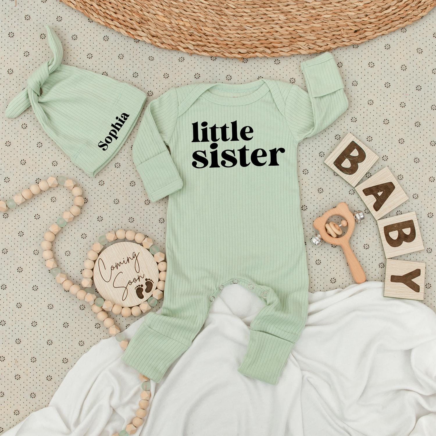 Little Sister Outfit: Personalized Bodysuit & Hat Set, Custom Name Baby Gift, Newborn Girl Clothes, Cute Coming Soon Outfit for Sophia, Modern Sister Set