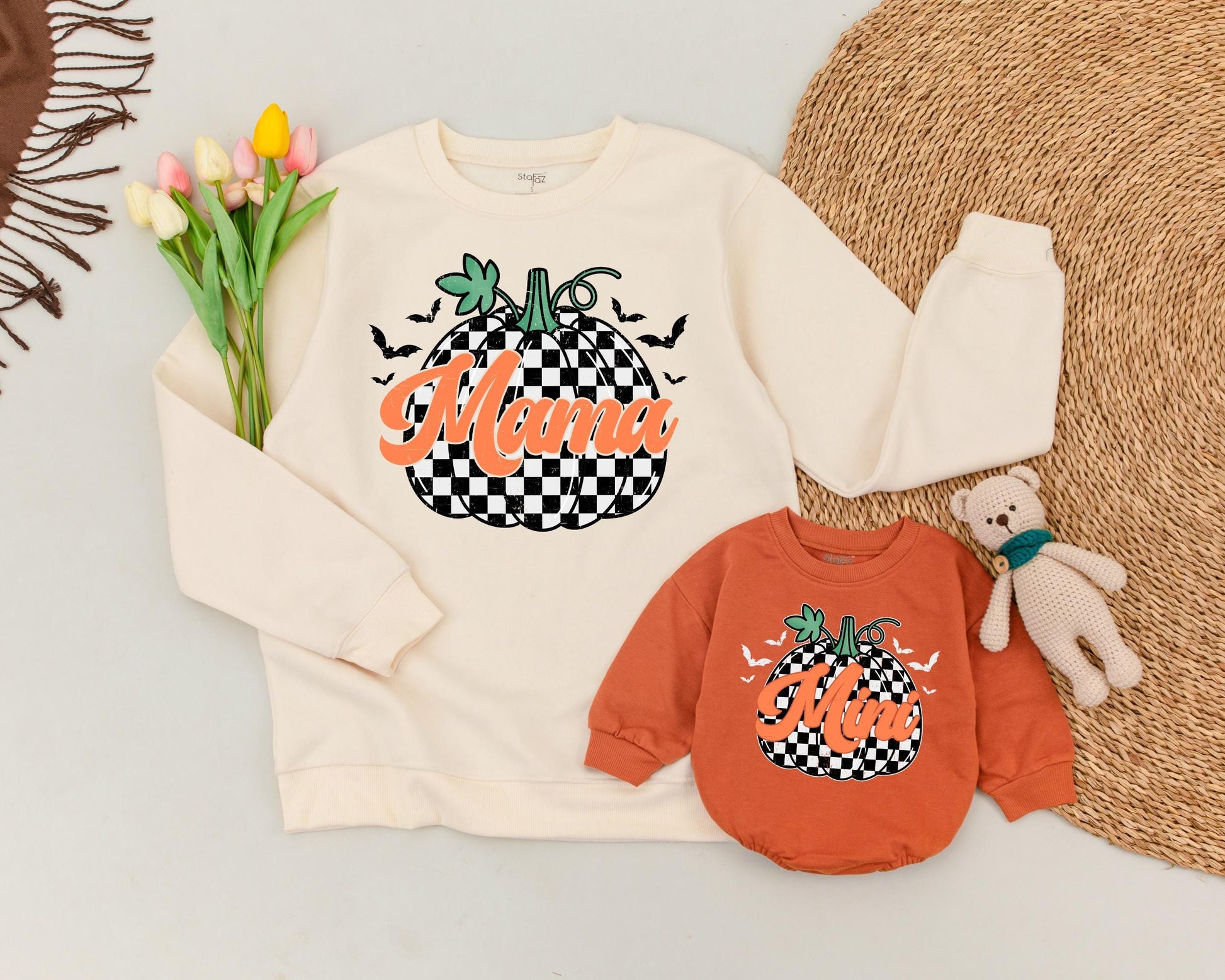 Matching Retro Halloween Sweatshirts for Mom and Child – Pumpkin Design