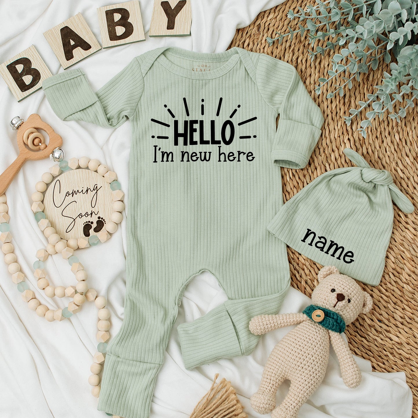 Hello I'm New Here Baby Bodysuit & Hat Set, Gender Neutral Newborn Outfit Announcement Gift, Hello World, Coming Home, Soft Cotton