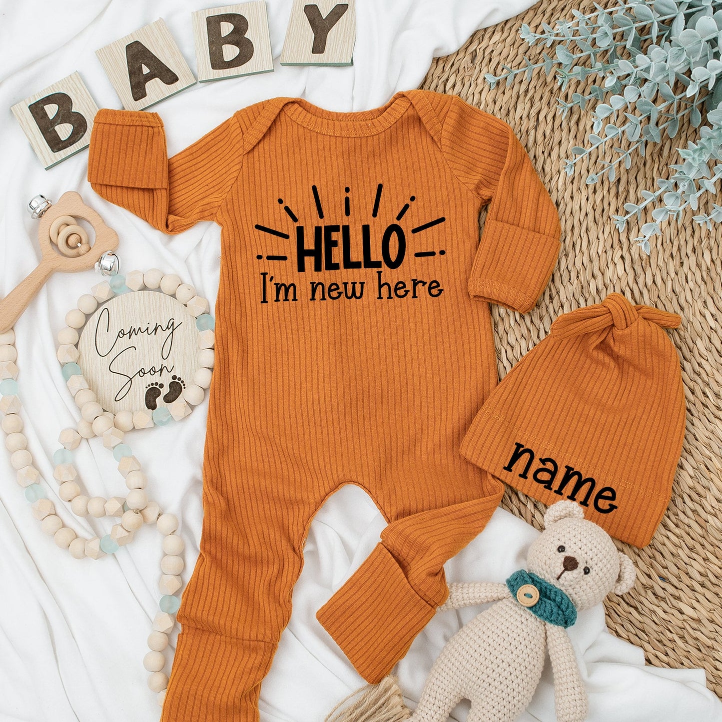 Hello I'm New Here Baby Bodysuit & Hat Set, Gender Neutral Newborn Outfit Announcement Gift, Hello World, Coming Home, Soft Cotton