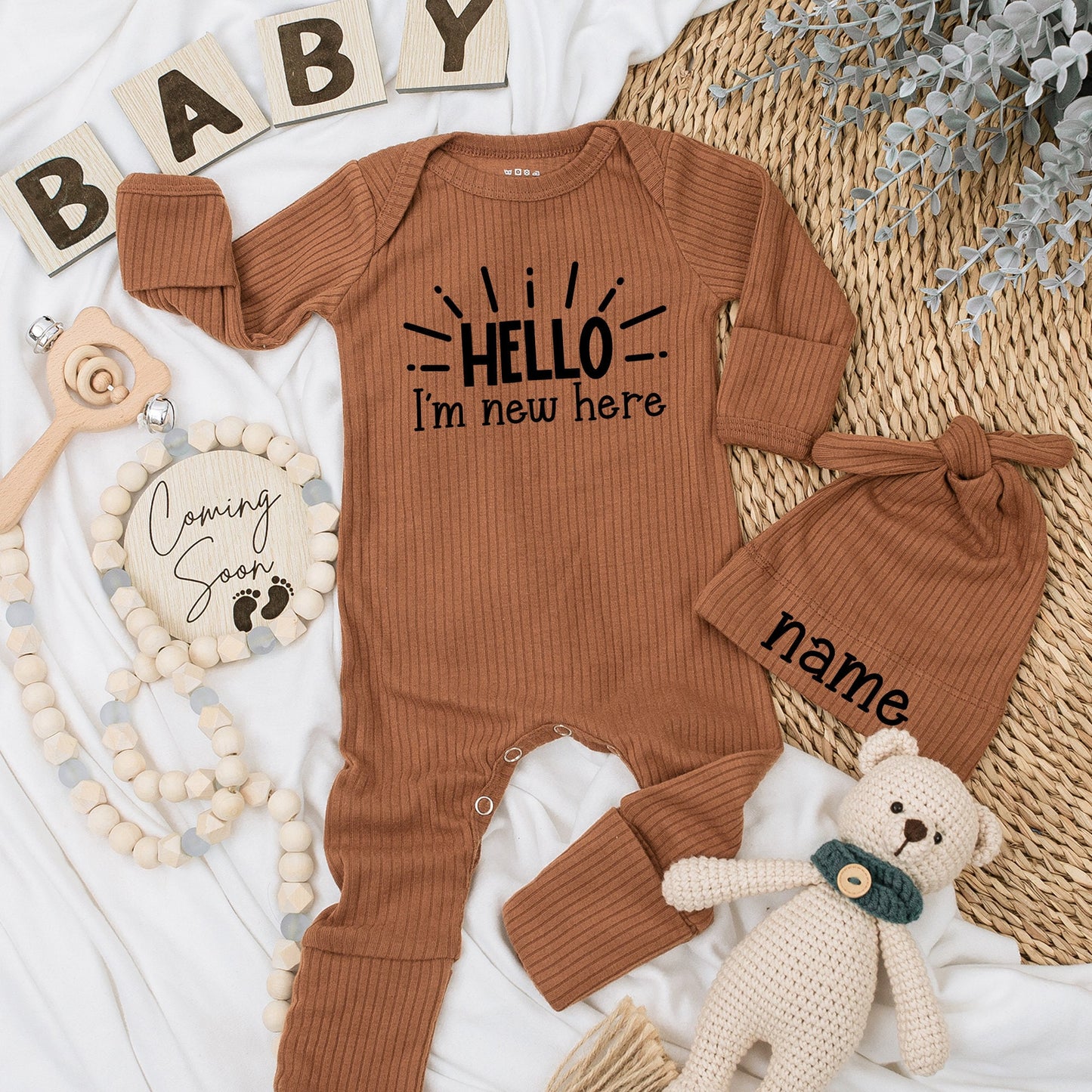 Hello I'm New Here Baby Bodysuit & Hat Set, Gender Neutral Newborn Outfit Announcement Gift, Hello World, Coming Home, Soft Cotton