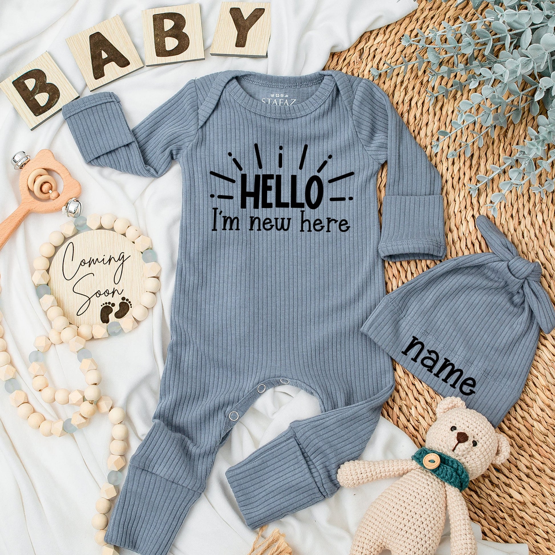 Hello I'm New Here Baby Bodysuit & Hat Set, Gender Neutral Newborn Outfit Announcement Gift, Hello World, Coming Home, Soft Cotton