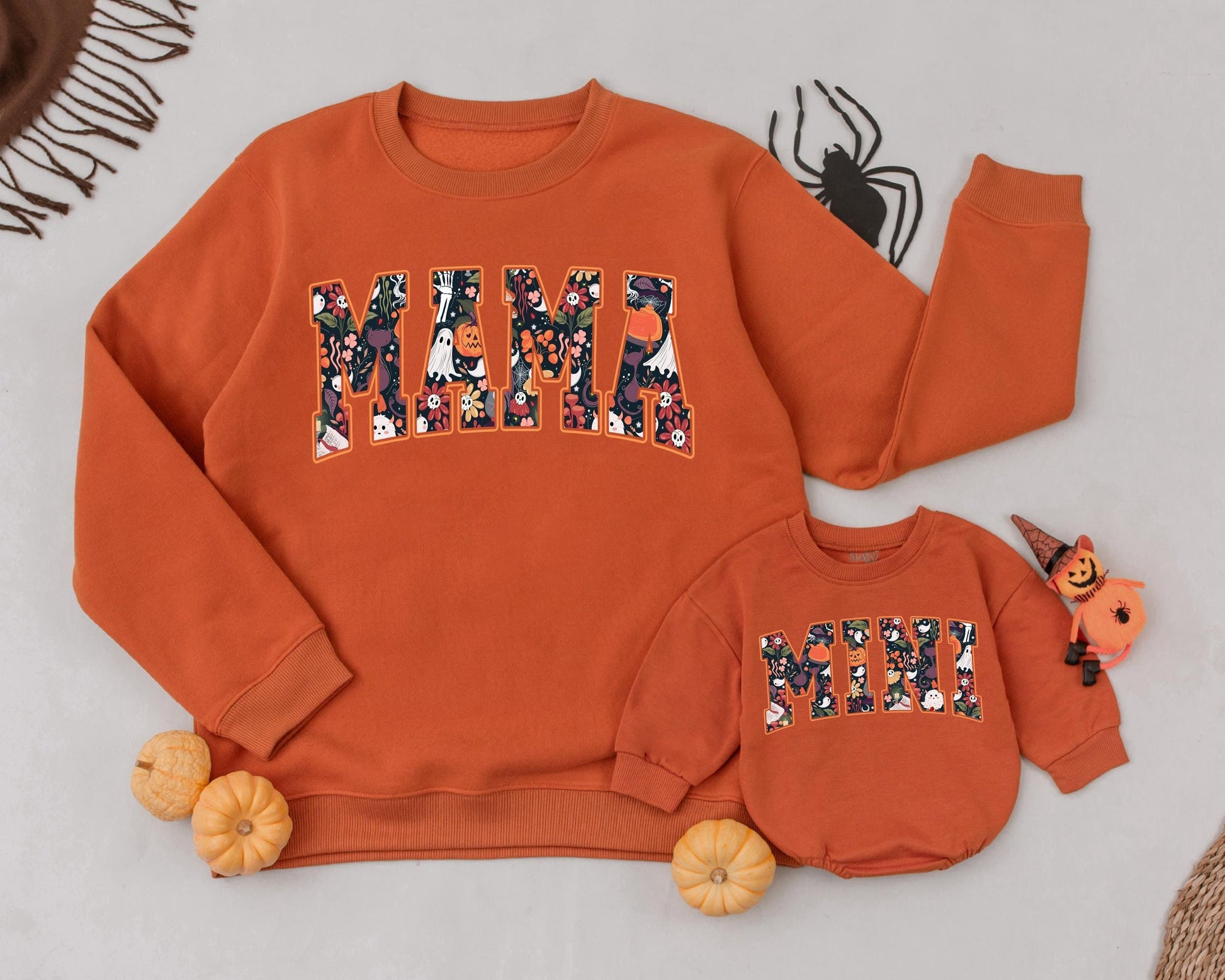 Halloween Mommy & Me Sweatshirts: Cute Ghost Matching Family Outfits