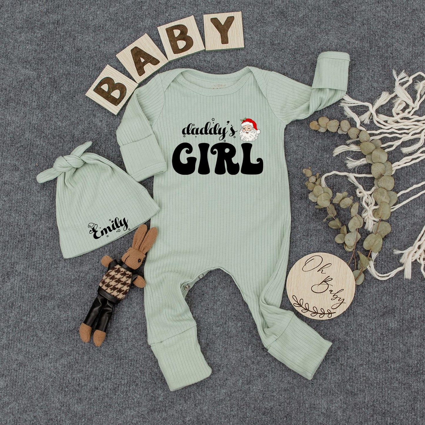 Daddy's Girl Christmas Baby Bodysuit & Hat Set with Santa Claus Design Newborn Coming Home Outfit First Holiday Shower Gift