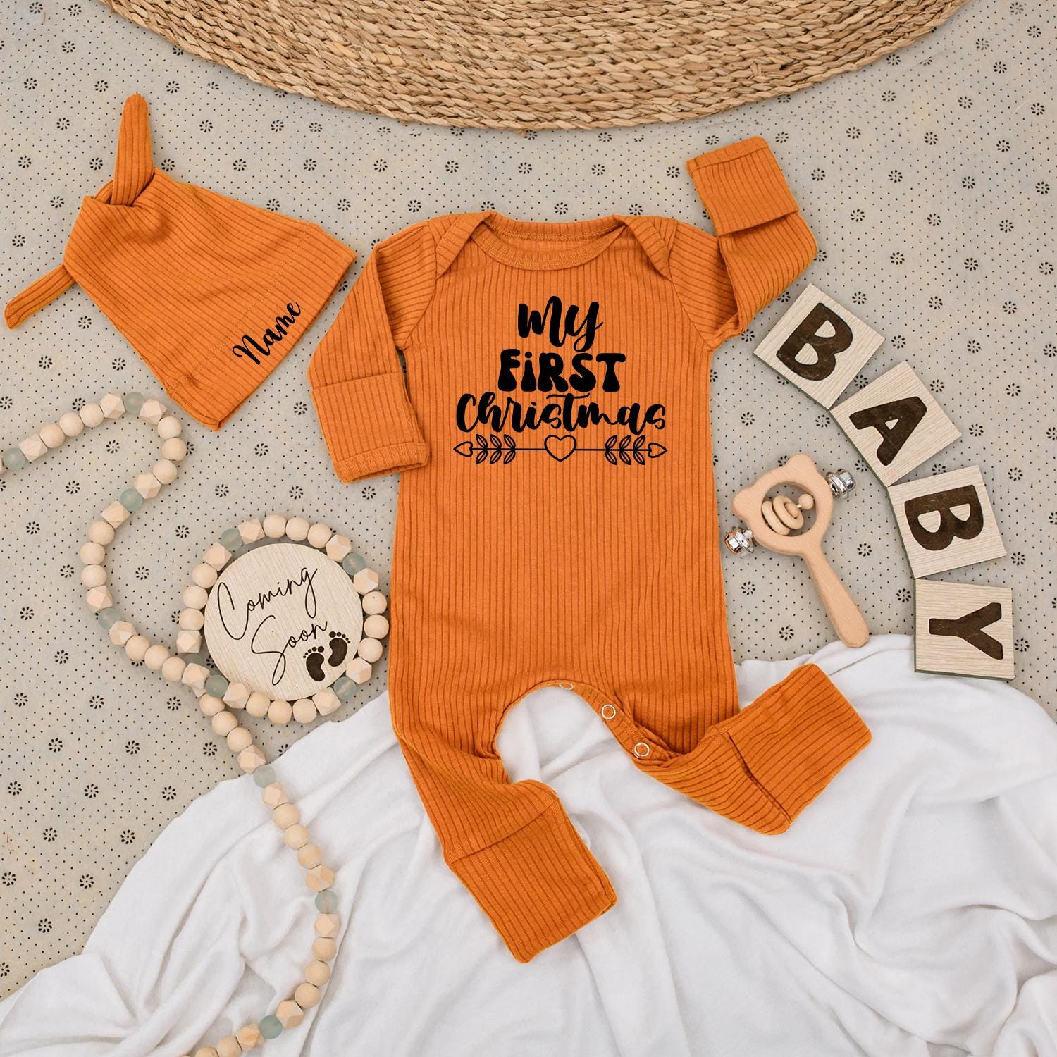 My First Christmas Baby Romper: Sweet Black Design with Heart Arrows, Soft Newborn Outfit for Boys & Girls, Christmas Gift (140 chars)