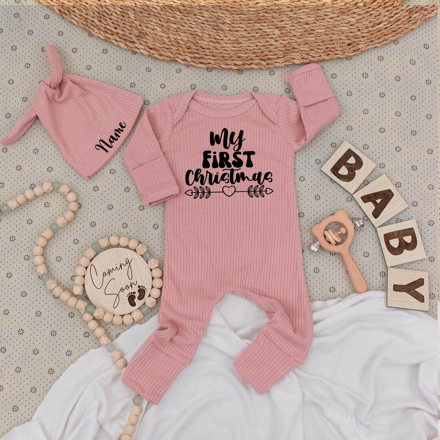 My First Christmas Baby Romper: Sweet Black Design with Heart Arrows, Soft Newborn Outfit for Boys & Girls, Christmas Gift (140 chars)