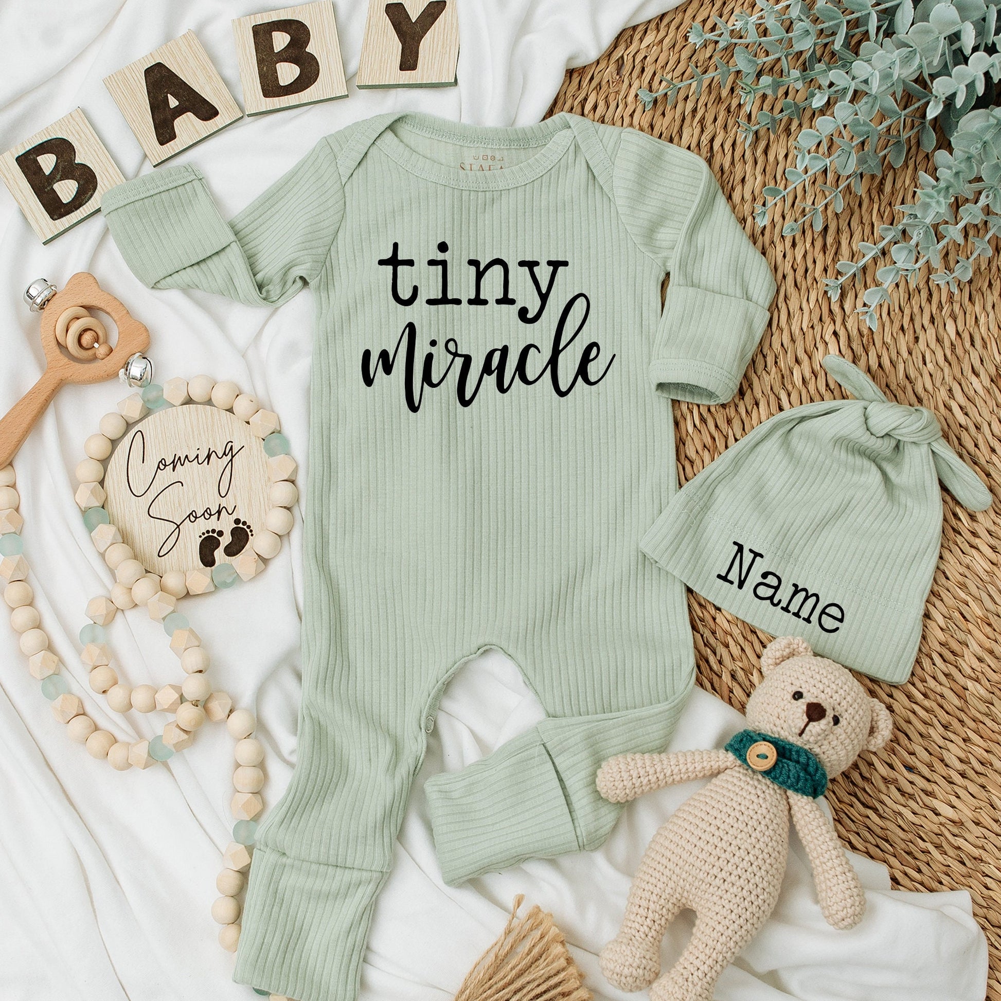 Tiny Miracle Baby Bodysuit and Hat Set Custom Name Outfit for New Baby Newborn Clothing Boy Girl Celebration Gift