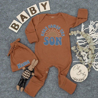 Here Comes The Son Baby Boy Bodysuit - Retro Sun Design Newborn Outfit & Announcement Gift - Blue Block Text, Vintage Style Baby Shower Gift
