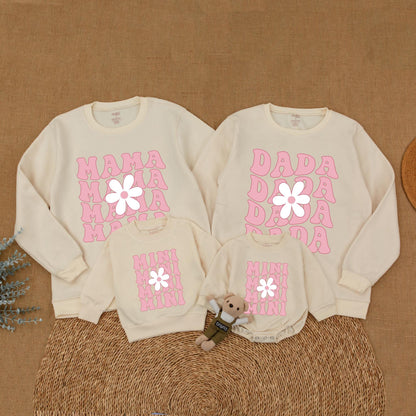 Matching Vintage Daisy Sweatshirts for Mom & Daughter Outfits