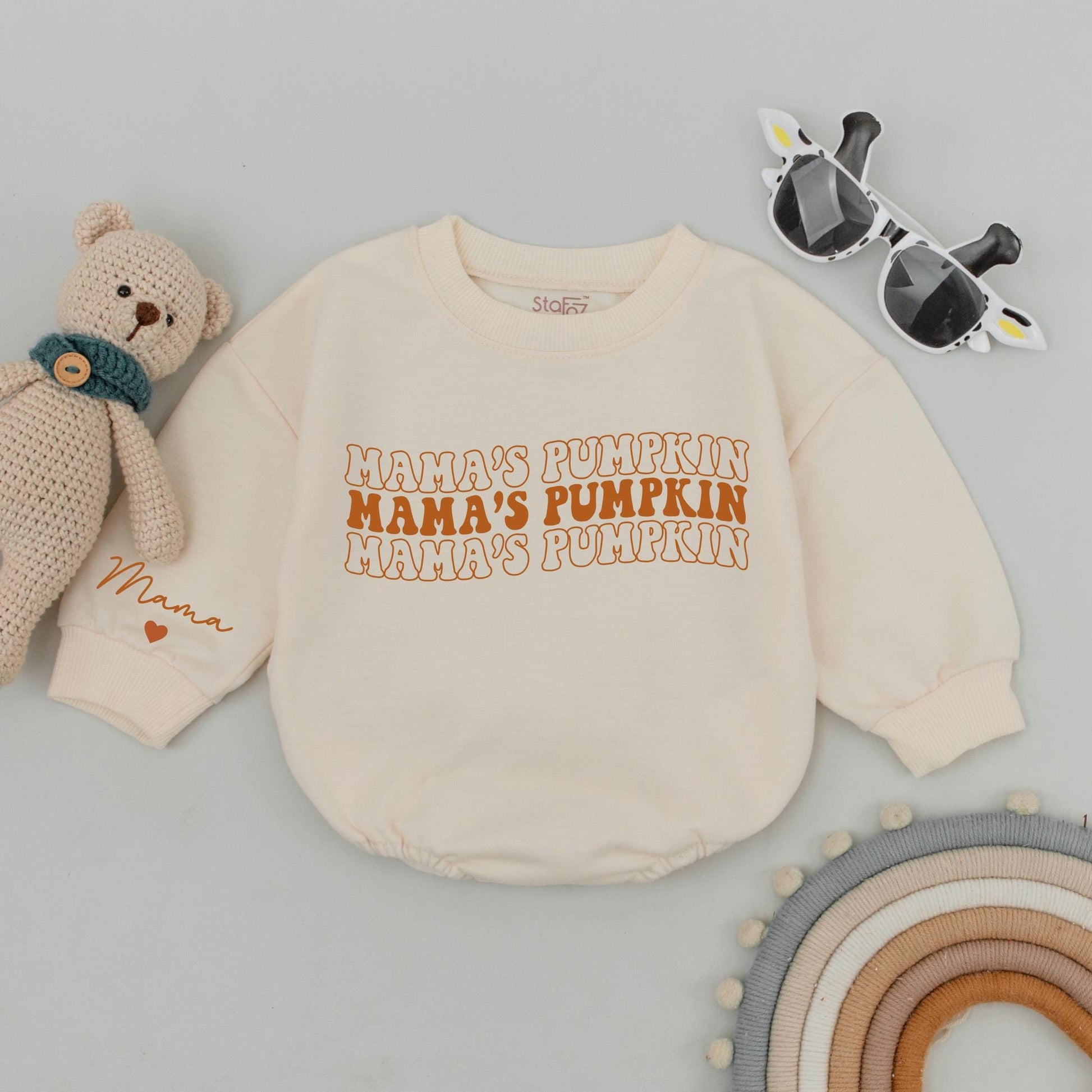 Mama and Mini Pumpkin Sweatshirt Set: Retro Fall Gift for Families