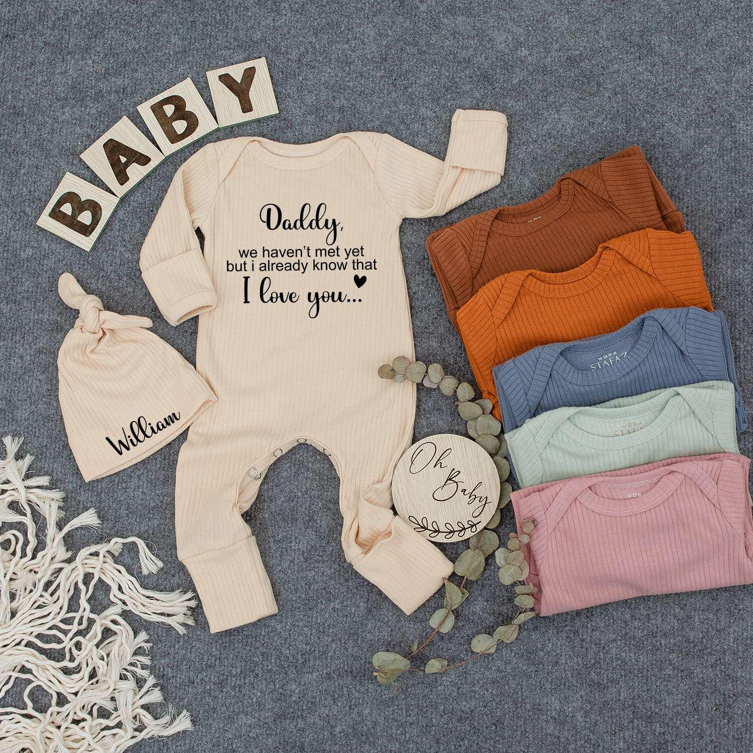 Daddy We Haven't Met Yet Bodysuit & William Hat Matching Set for Pregnancy Announcement Baby Gift