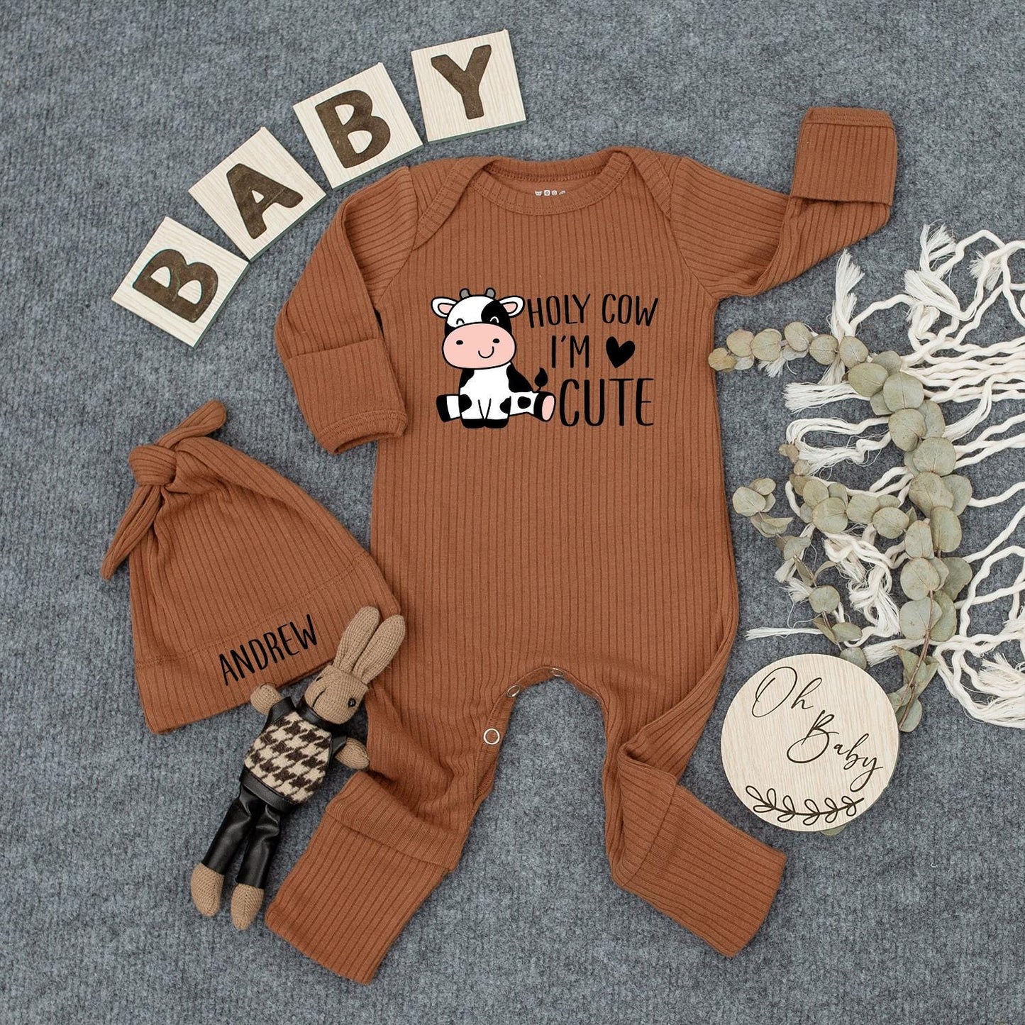 Holy Cow I'm Cute Baby Bodysuit & Hat Set Retro Coming Home Announcement Funny Baby Boy Girl Outfit