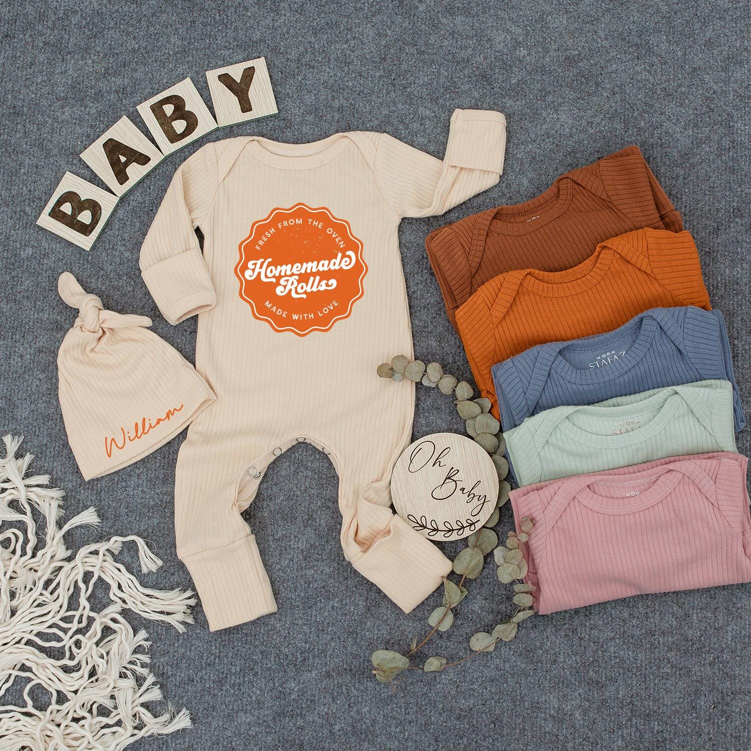 Homemade Rolls Retro Baby Bodysuit Hat Set Fresh from Oven Made with Love Cute Newborn Coming Home Outfit Baby Shower Gift