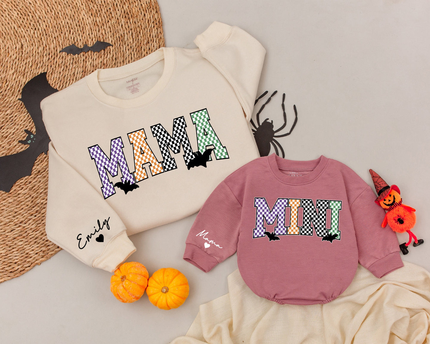 Cozy Checkered Mama & Mini Sweatshirts: Perfect Fall Family Gift