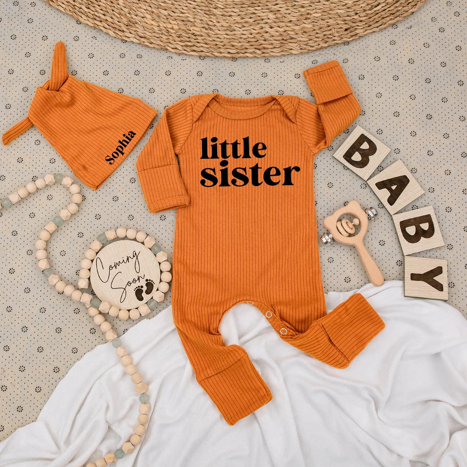 Little Sister Outfit: Personalized Bodysuit & Hat Set, Custom Name Baby Gift, Newborn Girl Clothes, Cute Coming Soon Outfit for Sophia, Modern Sister Set