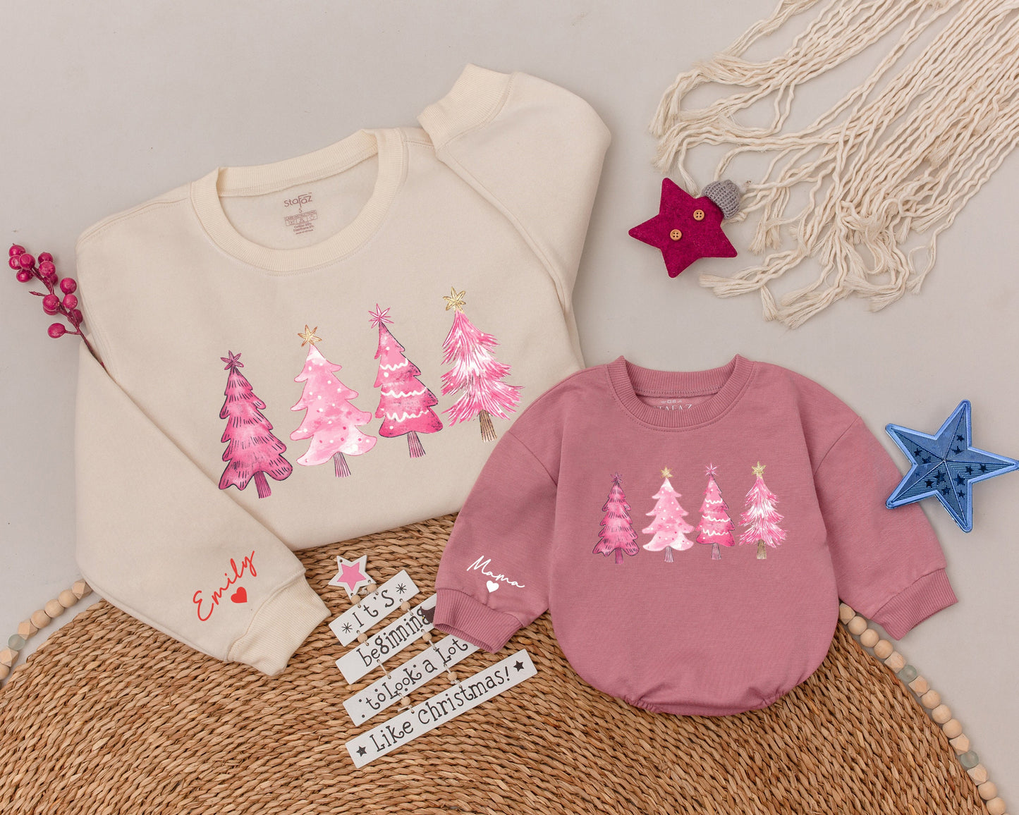 Family Xmas Sweatshirts: Matching Outfits for Mom, Baby, & Aunt