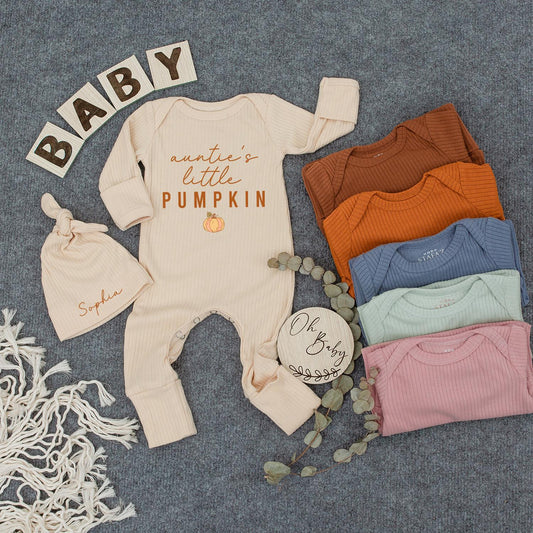 Personalized Auntie's Little Pumpkin Baby Bodysuit Hat Set with Sophia Name Newborn Girl Shower Gift Fall Themed Long Sleeve Coming Home Outfit