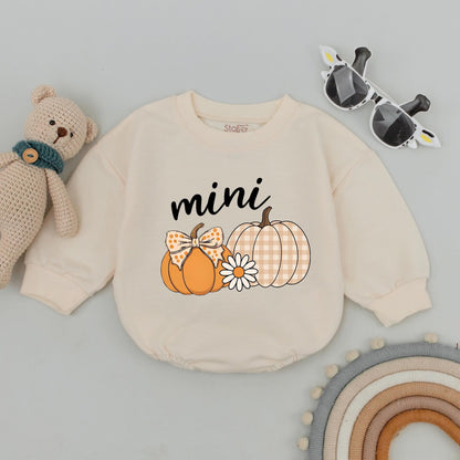 Mama and Mini Pumpkin Sweatshirt Set – Retro Fall Matching Outfit