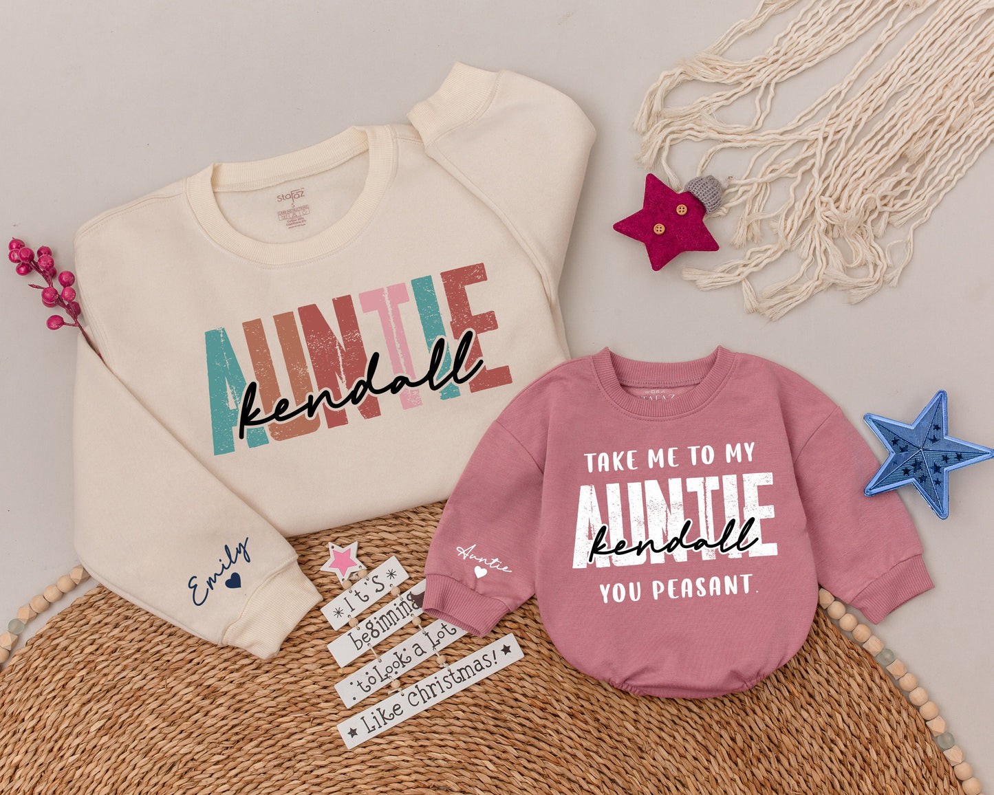 Custom Auntie Sweatshirt: Personalized Gifts for Aunts & Nieces