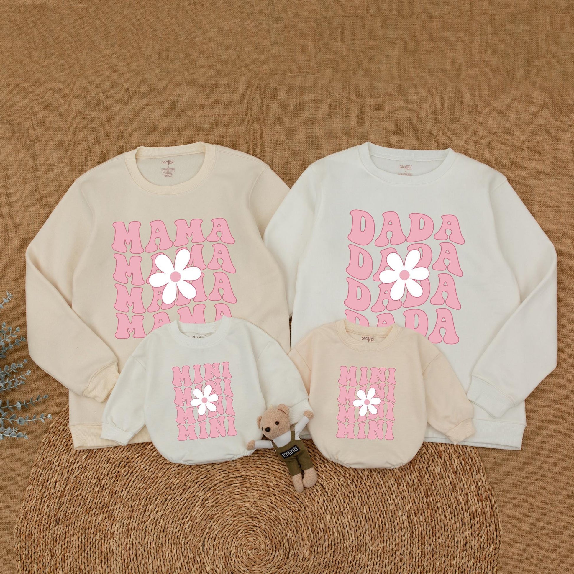 Matching Vintage Daisy Sweatshirts for Mom & Daughter Outfits