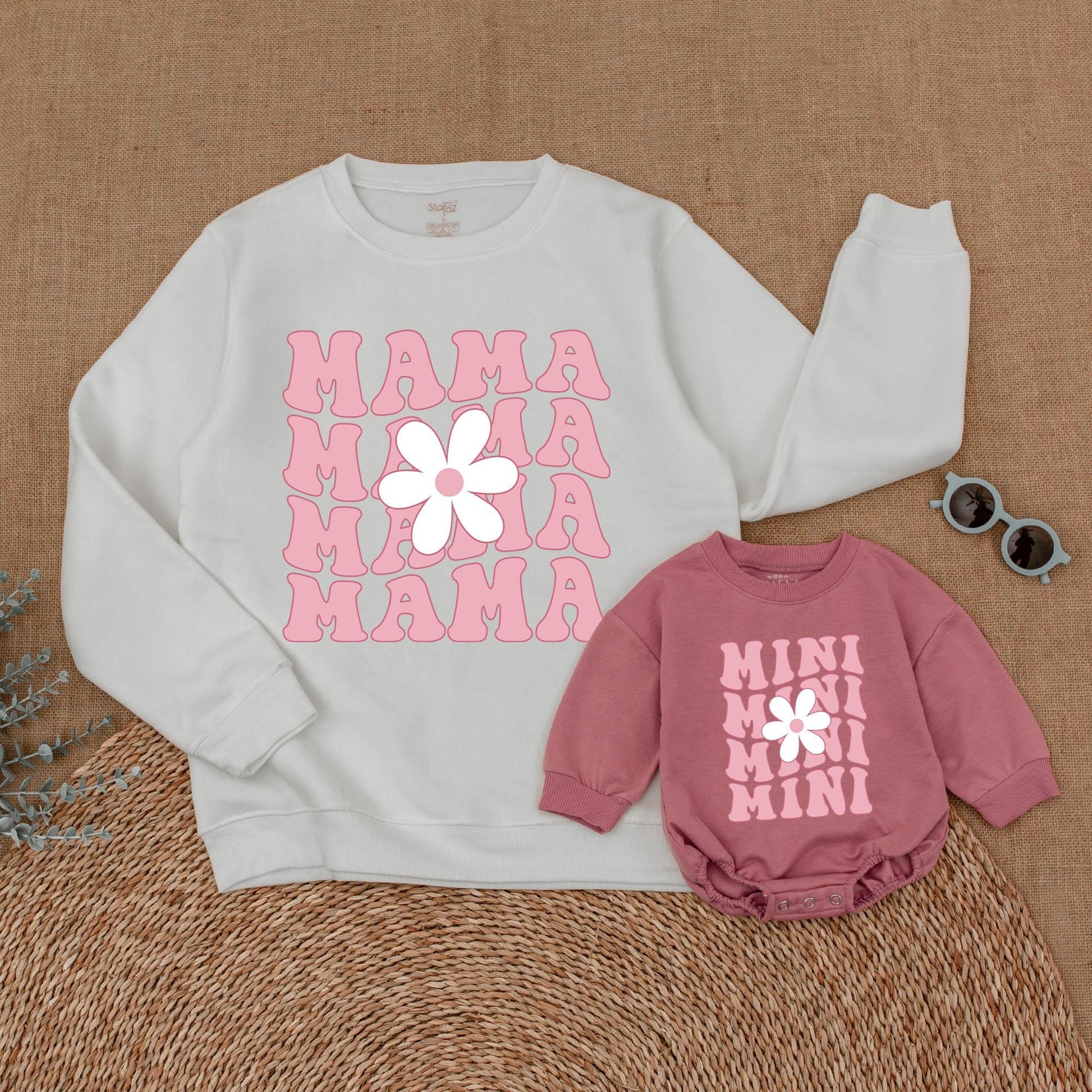 Matching Vintage Daisy Sweatshirts for Mom & Daughter Outfits