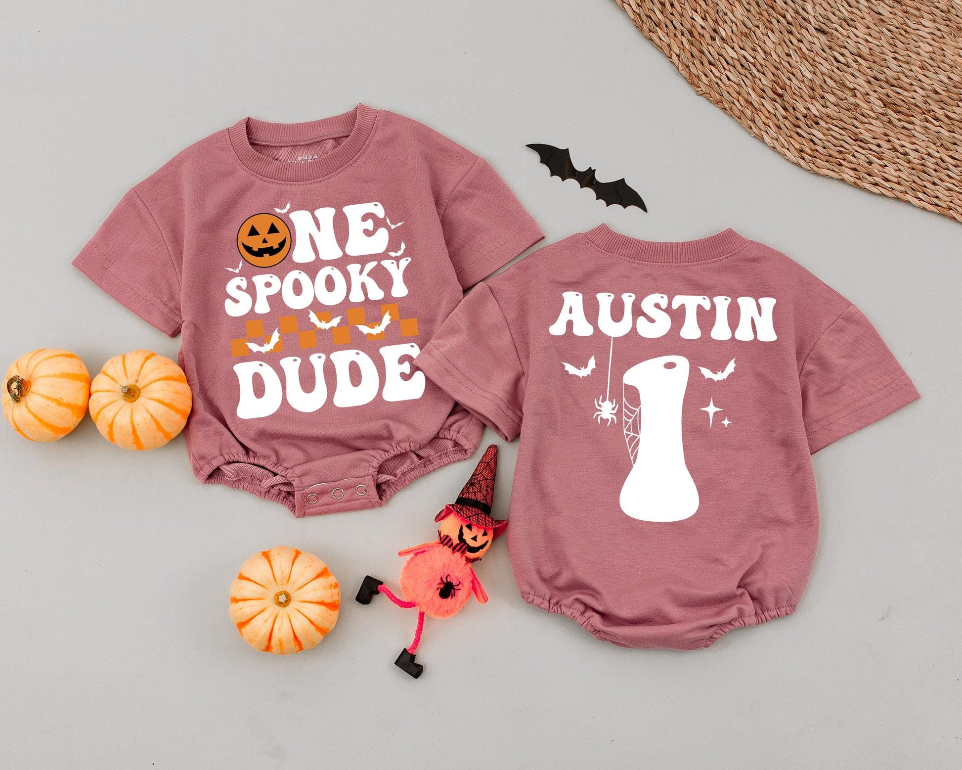 Custom One Spooky Dude Romper Personalized Name Halloween Baby Bodysuit Retro Pumpkin Bats Outfit Spooky 1st Birthday Gift First Fall Costume 135