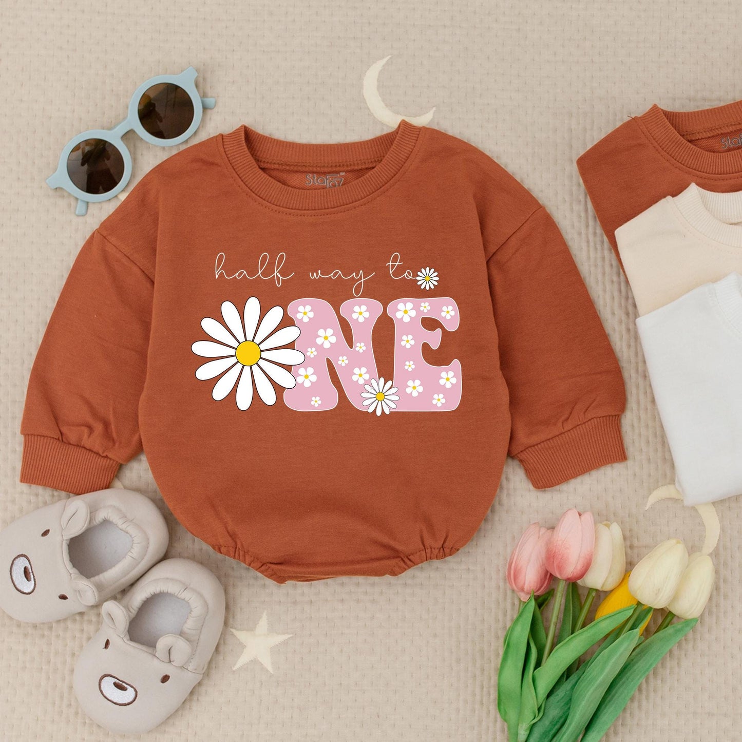 Personalized Daisy Half Birthday Girl Romper Cute Boho Pink Outfit with 1/2 ONE Design Whimsical Newborn Bodysuit Vintage Inspired Baby Shower Gift Clothes