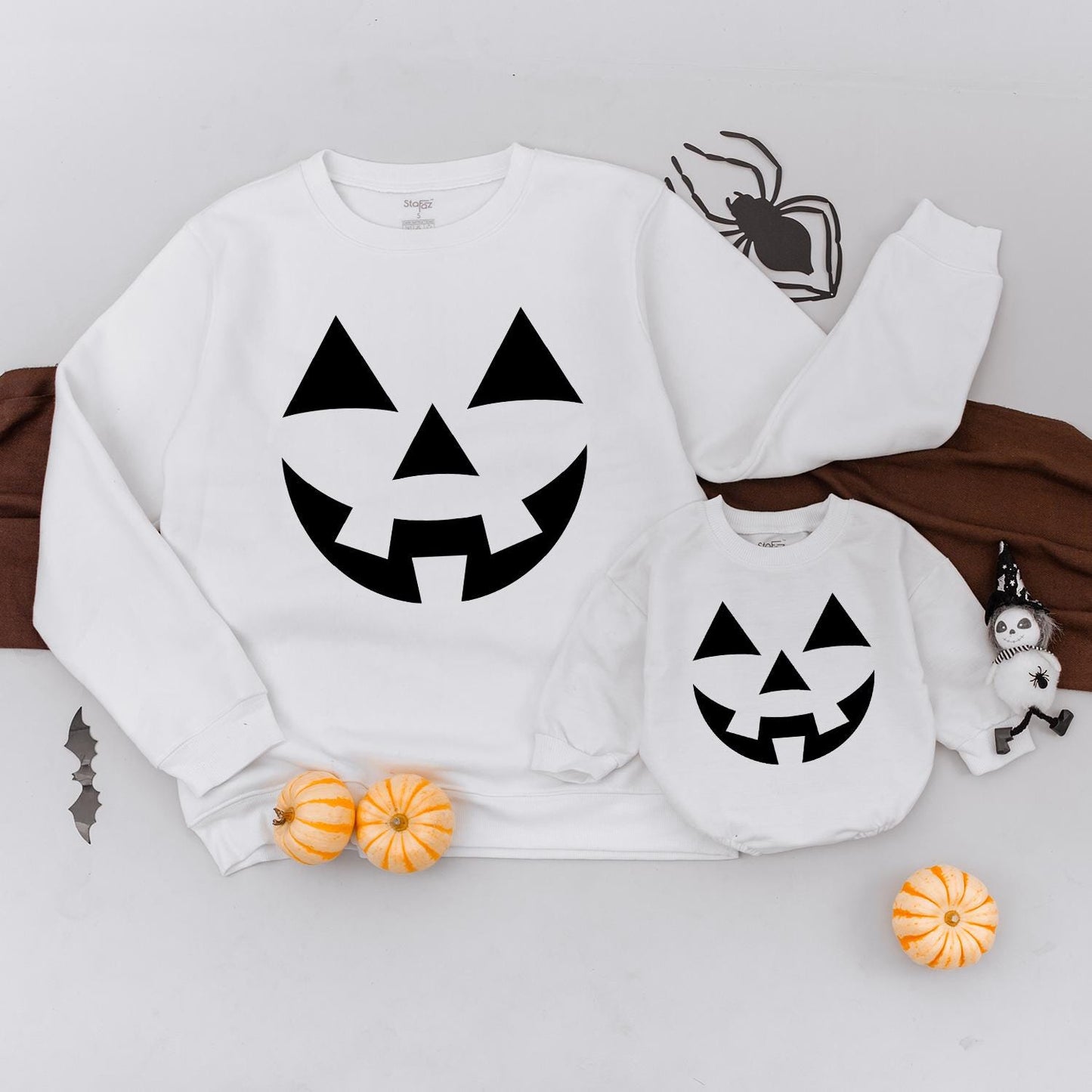 Family Halloween Outfits: Retro Pumpkin Romper & Sweatshirt Set