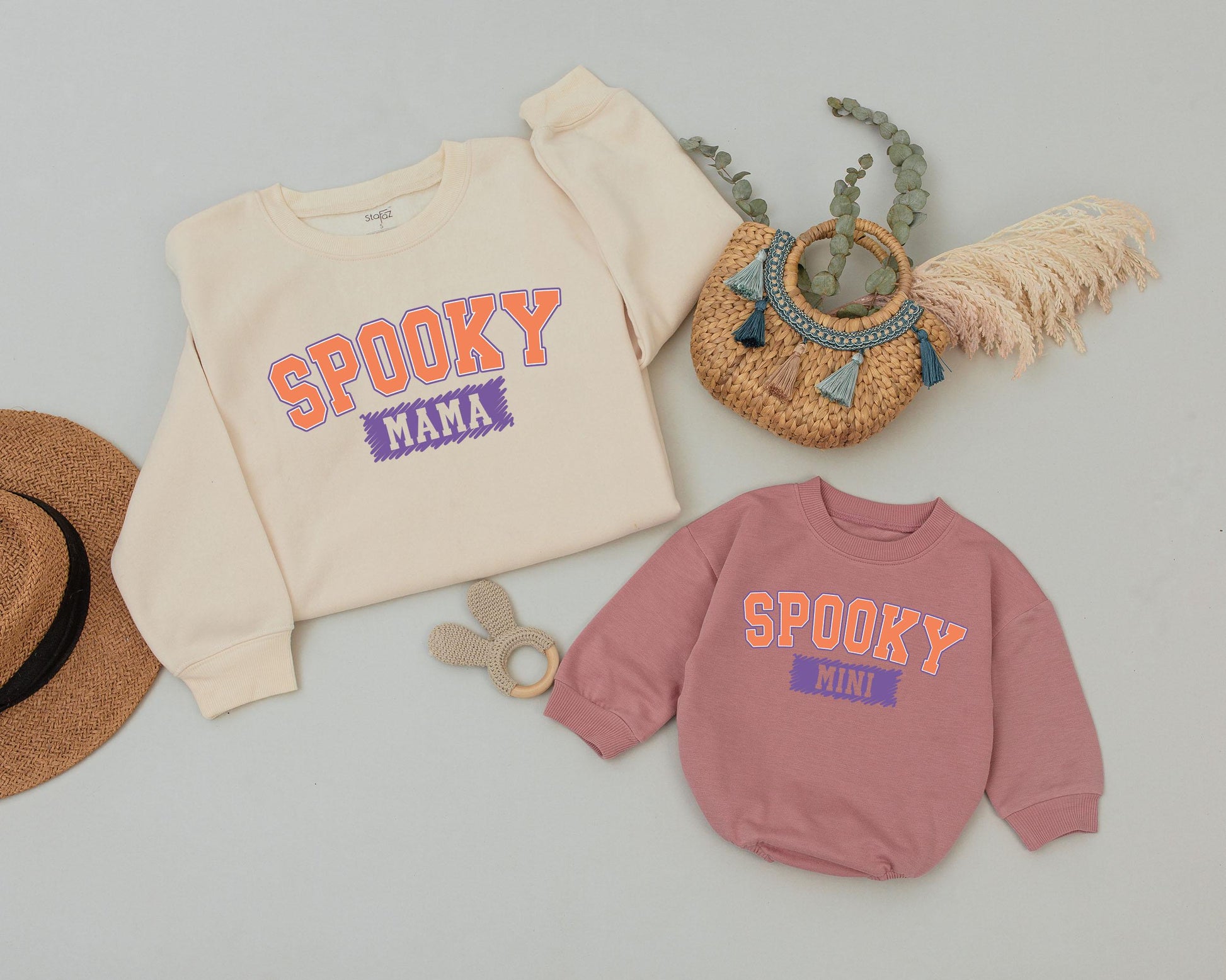 Matching Mama Mini Retro Halloween Outfits: Spooky Family Style