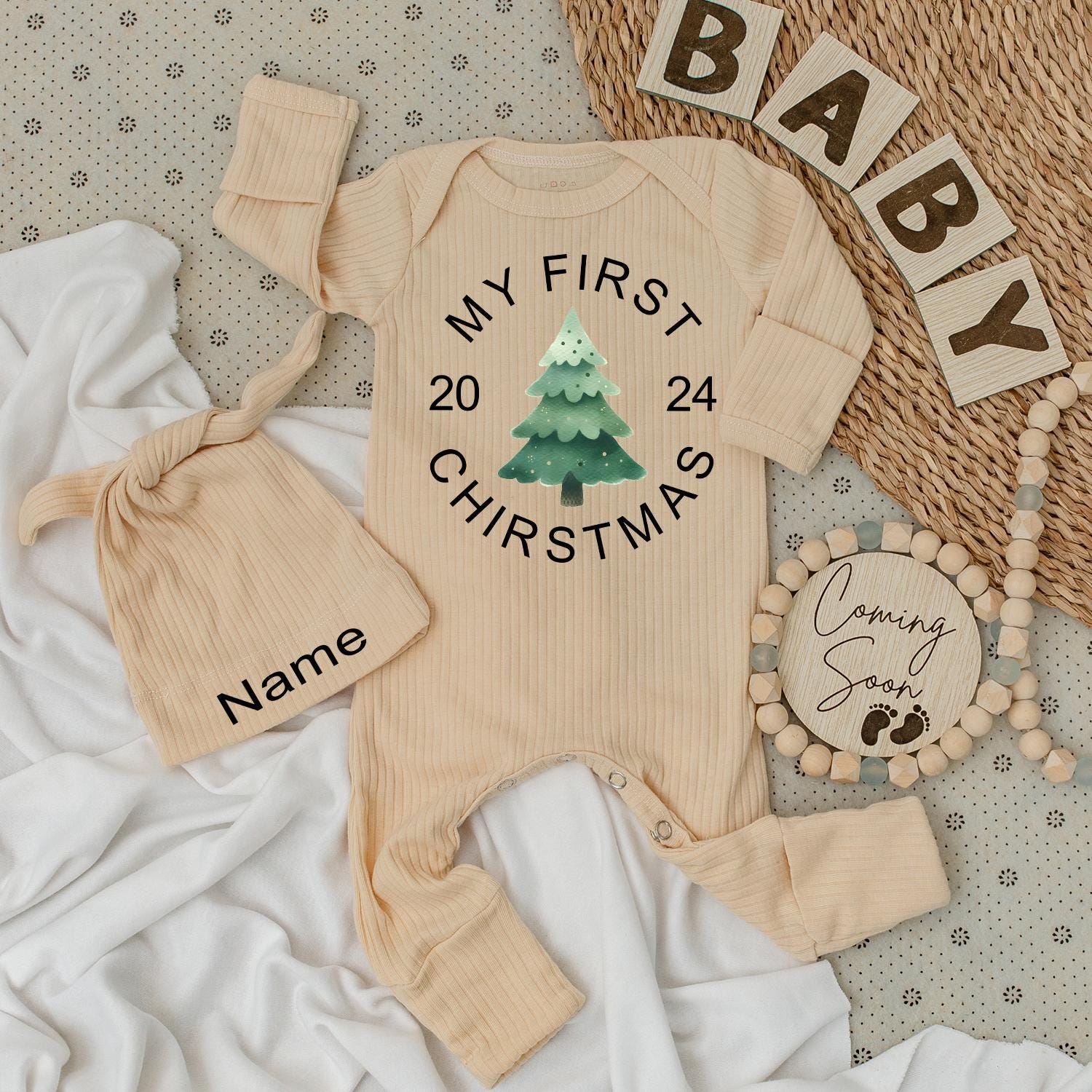 My First Christmas Baby Bodysuit and Hat Set Cute Tree Name Personalized Baby Boy Girl Gift Newborn Coming Soon Outfit 2024 Unisex