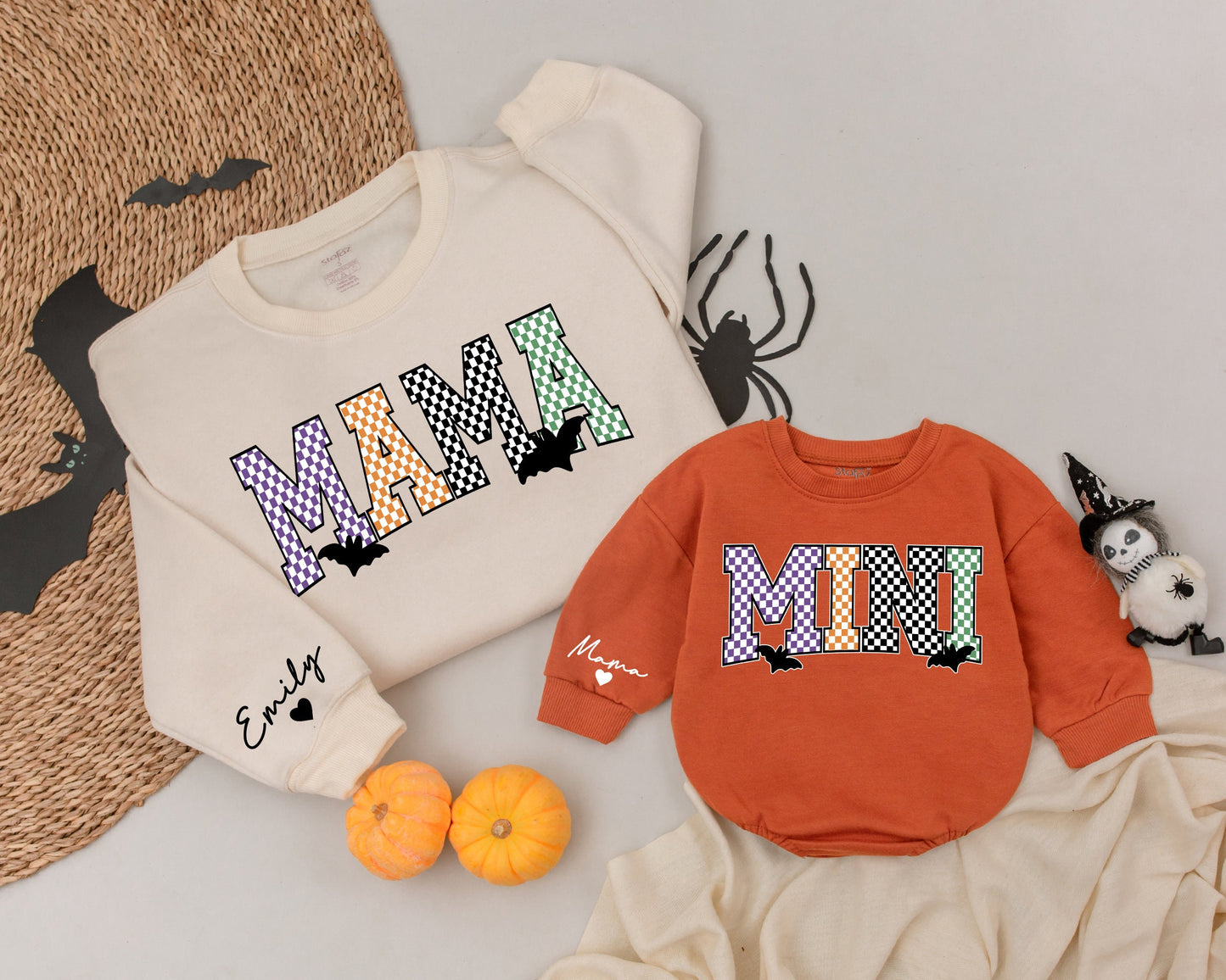 Cozy Checkered Mama & Mini Sweatshirts: Perfect Fall Family Gift