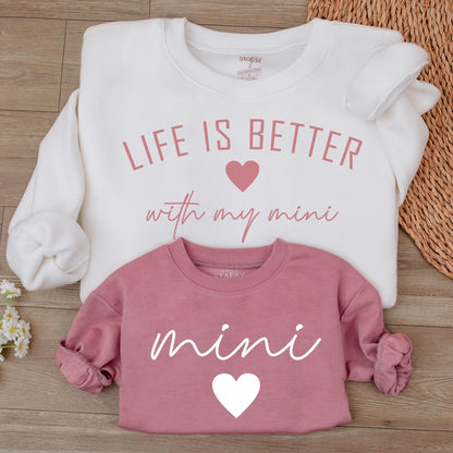 Matching Family Sweatshirts: Auntie, Mama, and Mini Retro Outfits