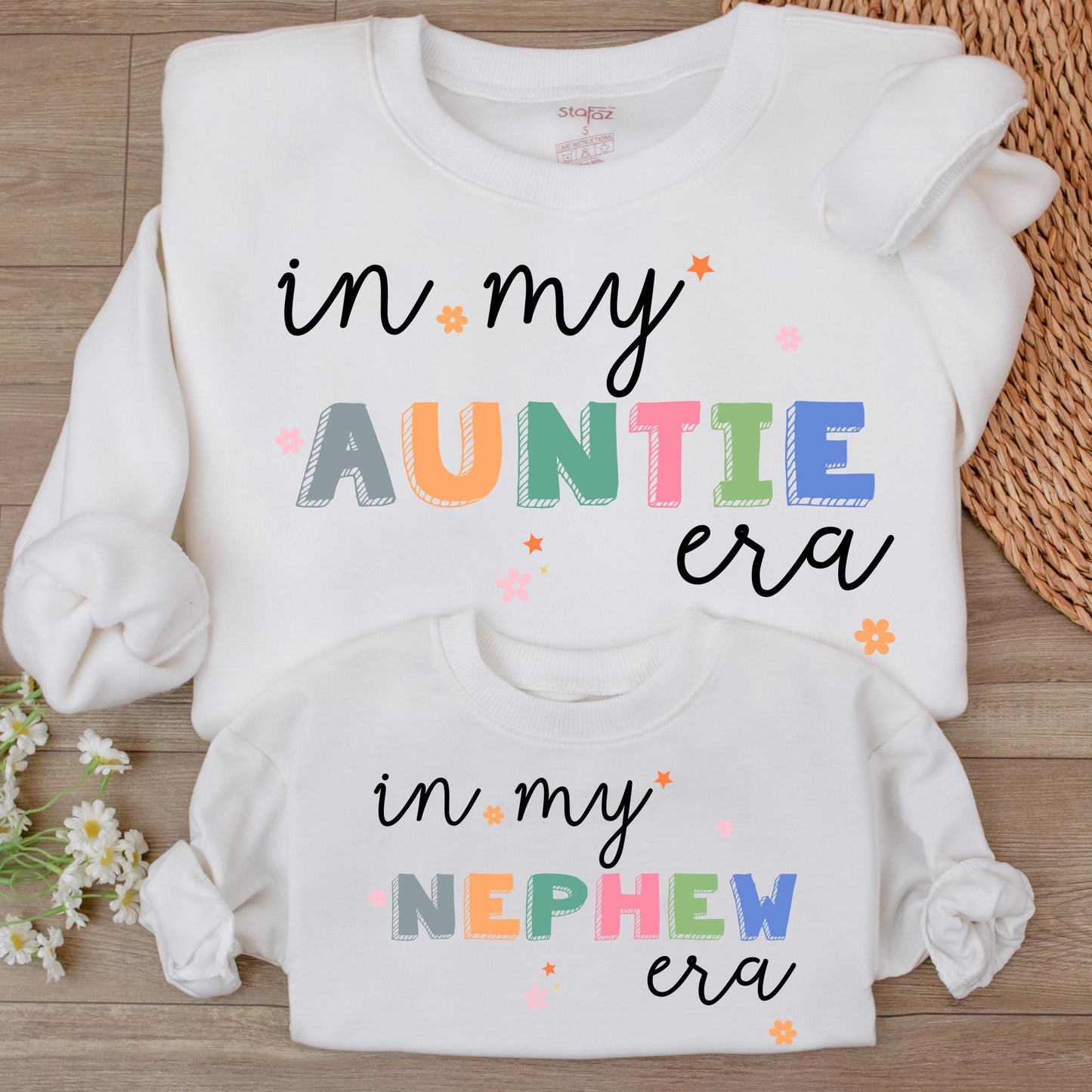 Retro Auntie Era Sweatshirt: Perfect Gift for Aunts & Nieces