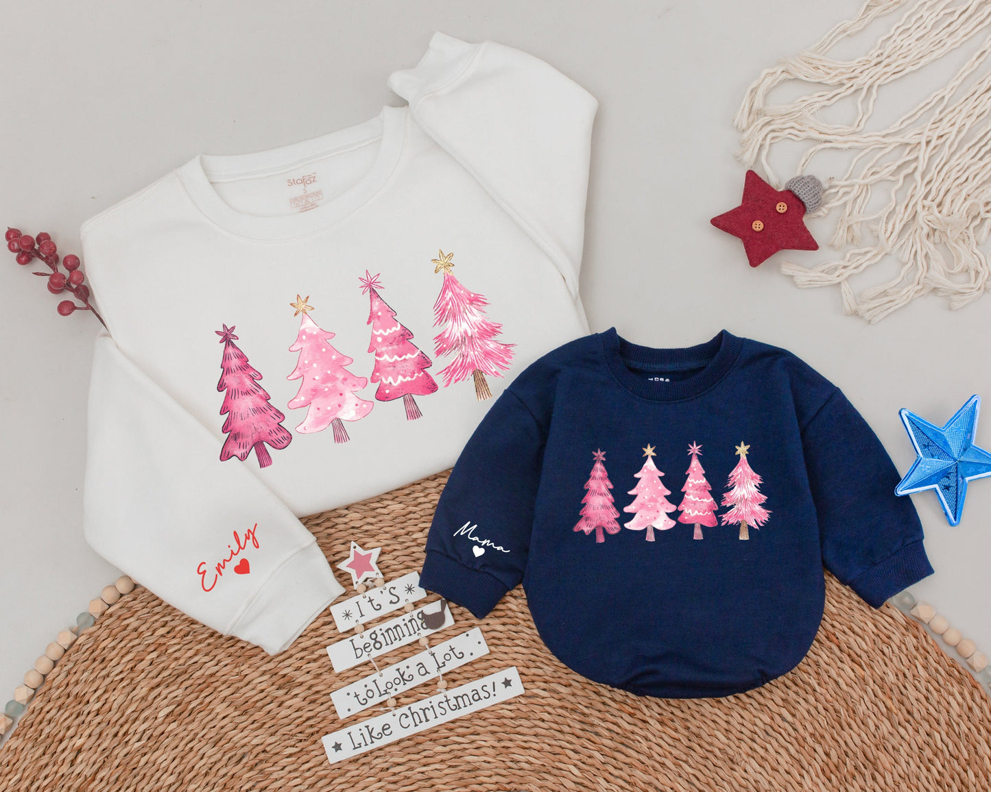 Family Xmas Sweatshirts: Matching Outfits for Mom, Baby, & Aunt