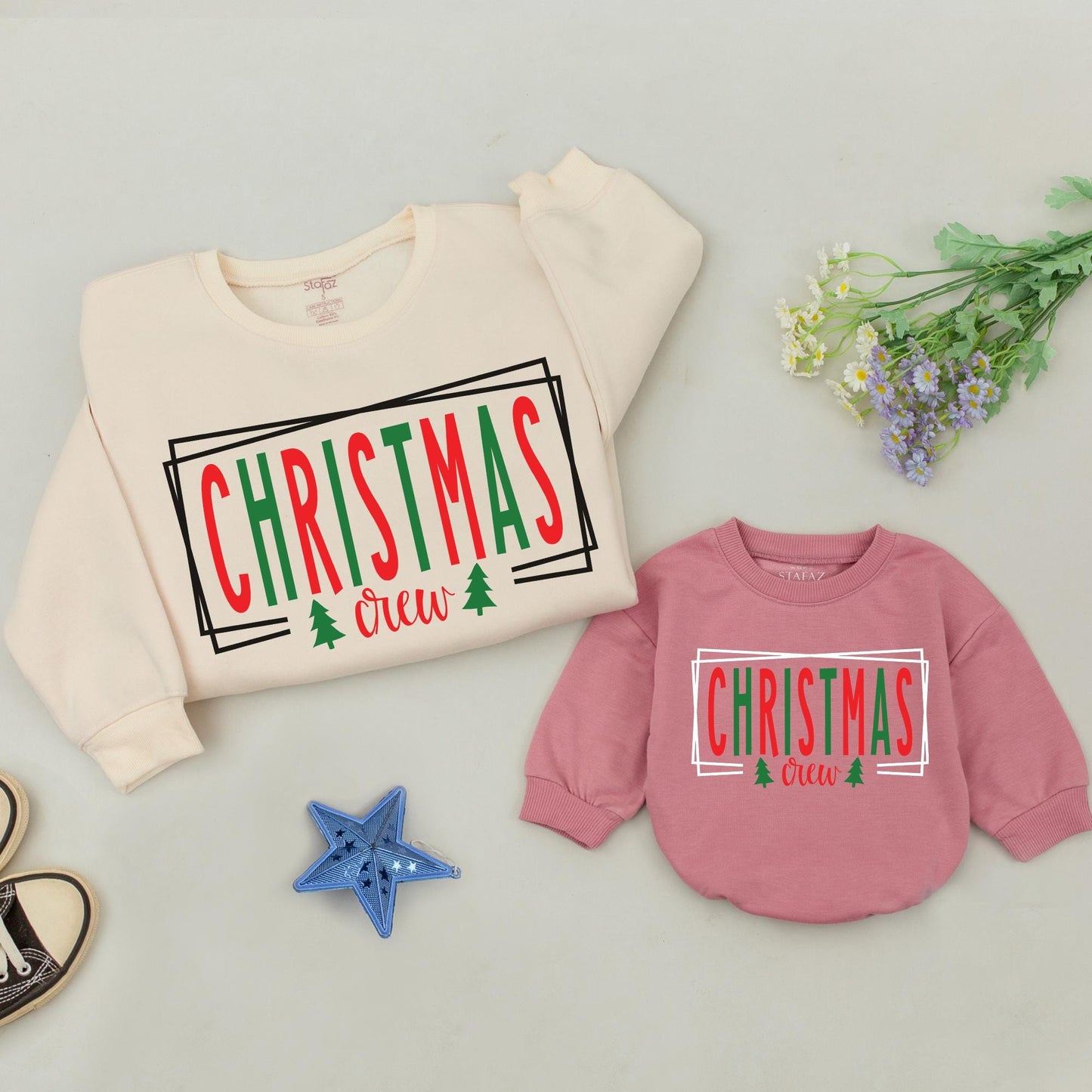 Retro Family Christmas Sweatshirts: Matching Mommy & Me Outfits