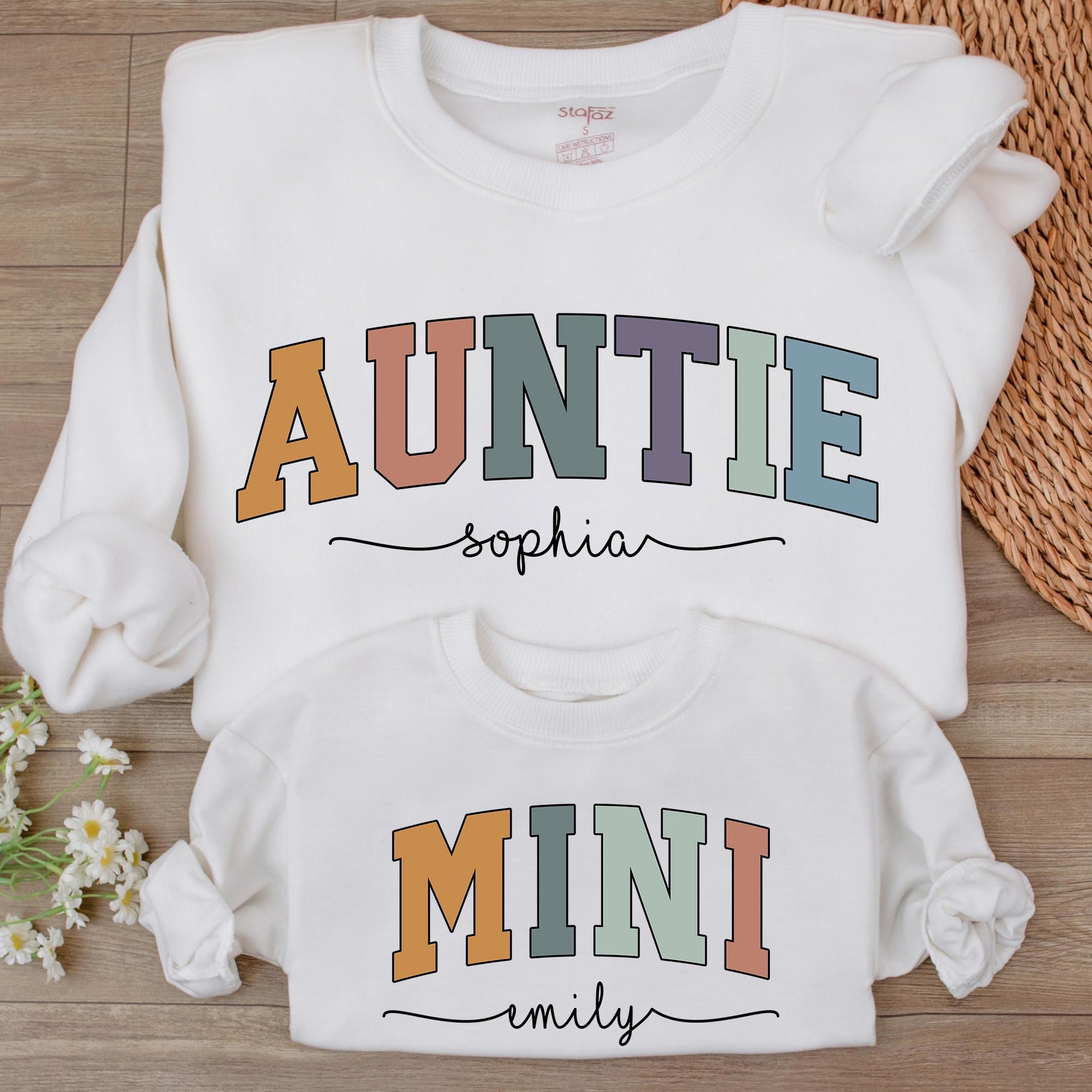 Retro Aunt and Niece Matching Sweatshirts - Perfect Holiday Gift