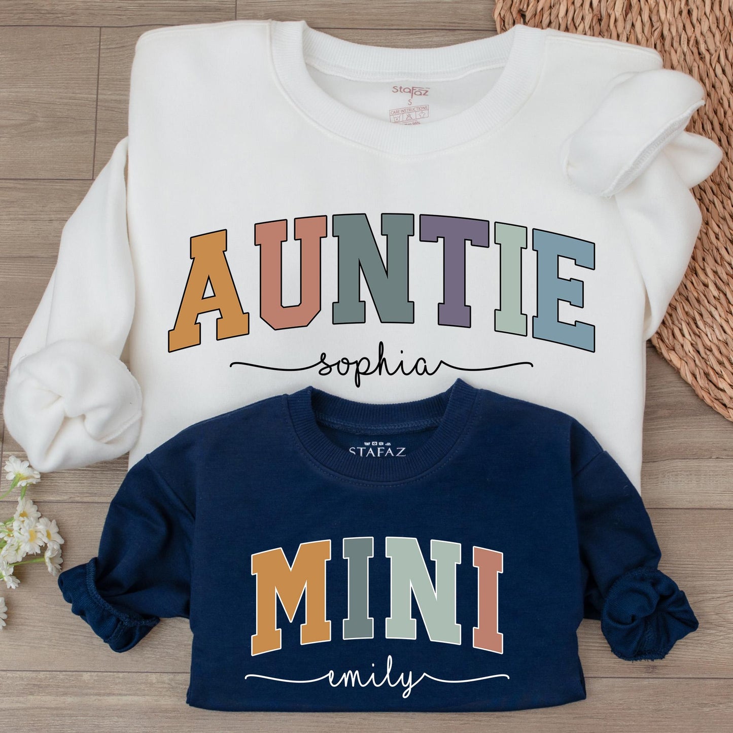 Retro Aunt and Niece Matching Sweatshirts - Perfect Holiday Gift