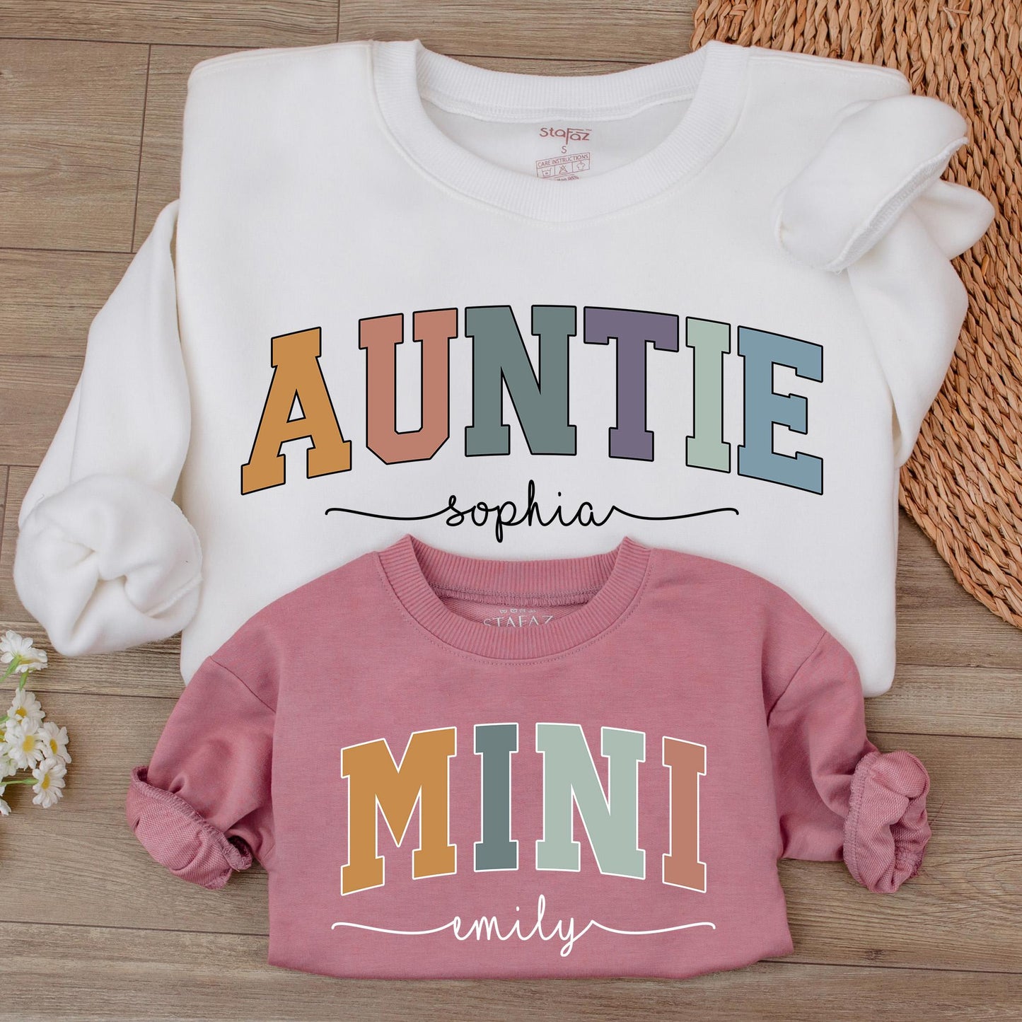 Retro Aunt and Niece Matching Sweatshirts - Perfect Holiday Gift