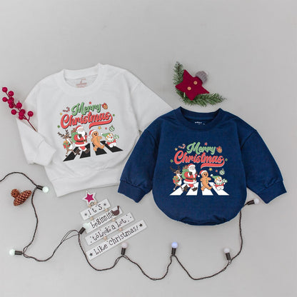 Cozy Family Christmas Sweaters: Retro & Trendy Matching Holiday Wear