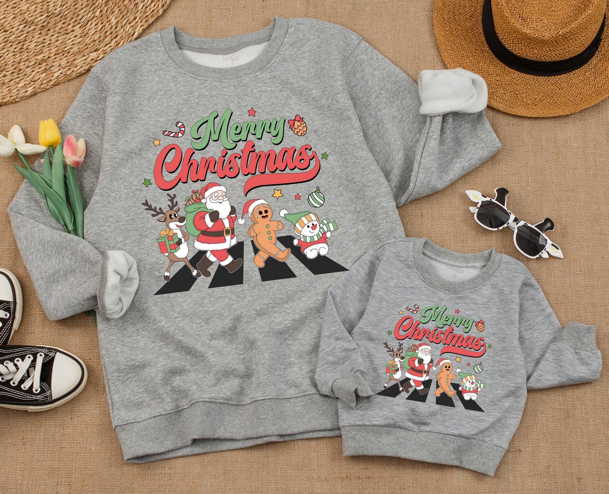 Cozy Family Christmas Sweaters: Retro & Trendy Matching Holiday Wear