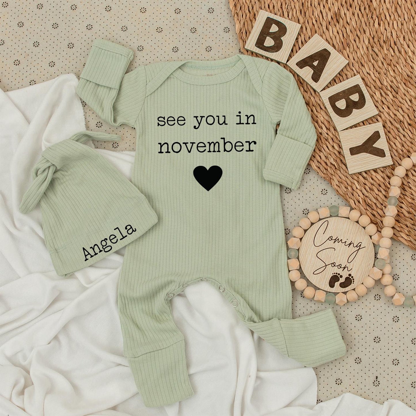 See You in November Baby Bodysuit & Hat Set Personalized Baby Sleepsuit Going Home Outfit Baby Shower Gift Jumpsuit Romper Black Heart Minimalist Modern