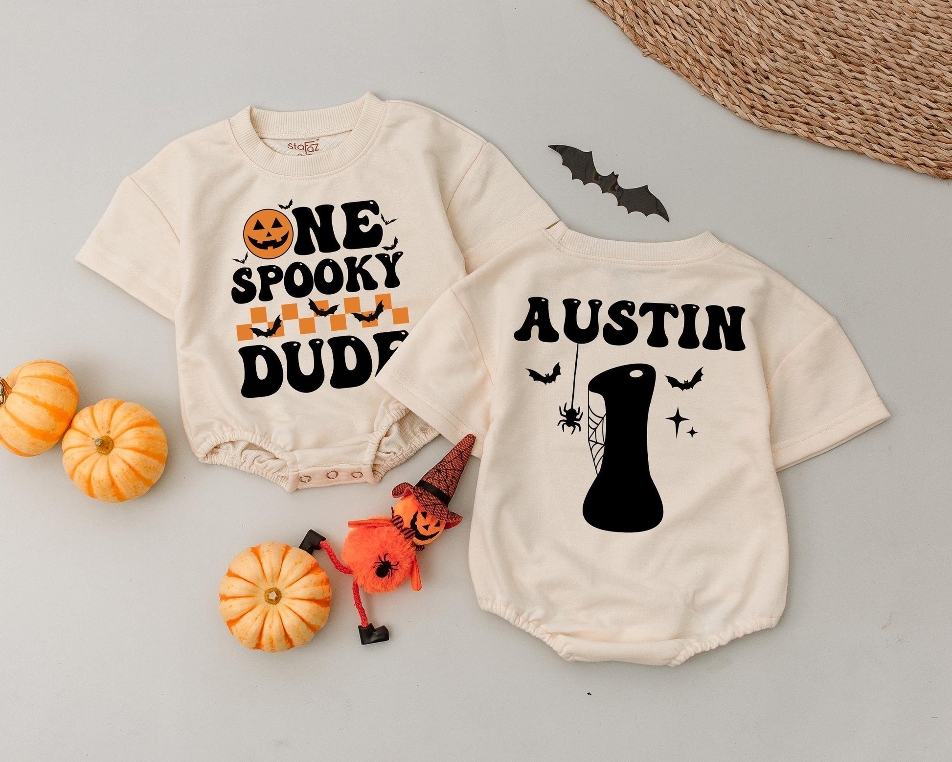 Custom One Spooky Dude Romper Personalized Name Halloween Baby Bodysuit Retro Pumpkin Bats Outfit Spooky 1st Birthday Gift First Fall Costume 135