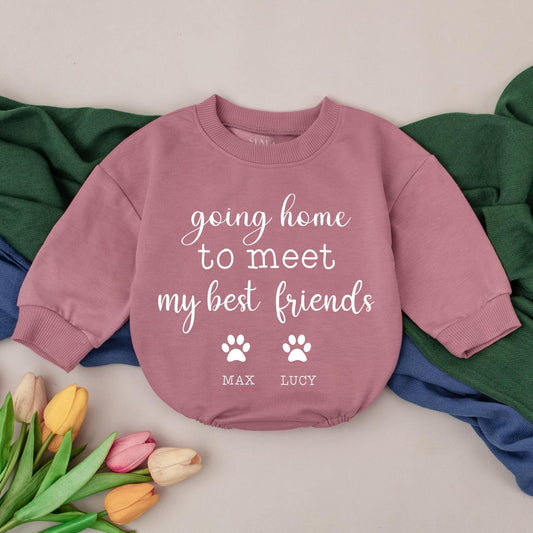 Personalized Going Home to Meet My Best Friends Baby Romper, Sweet Paw Print Design with Dog Names Max Lucy, Newborn Gift for Expecting Parents Dog Lovers