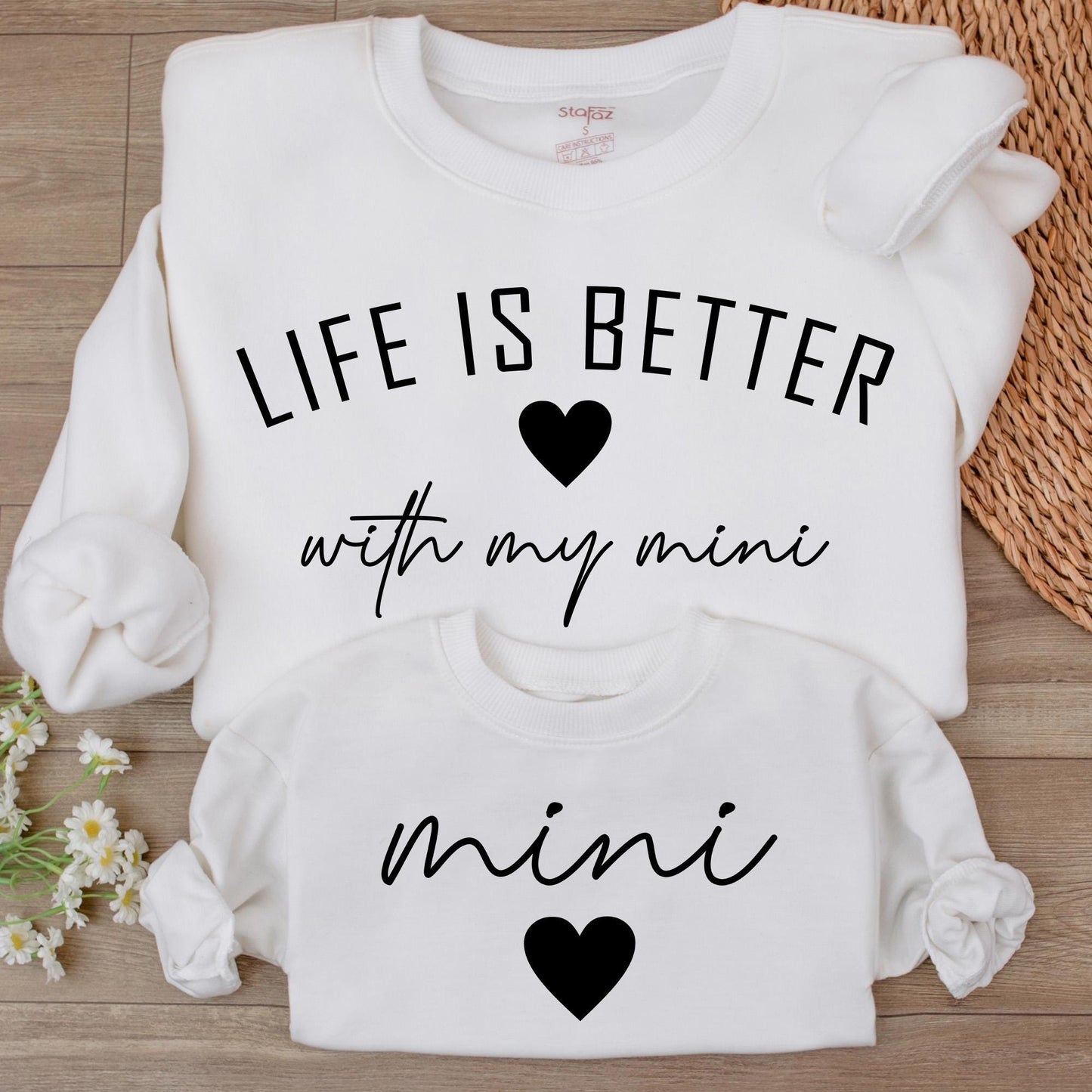 Matching Family Sweatshirts: Auntie, Mama, and Mini Retro Outfits