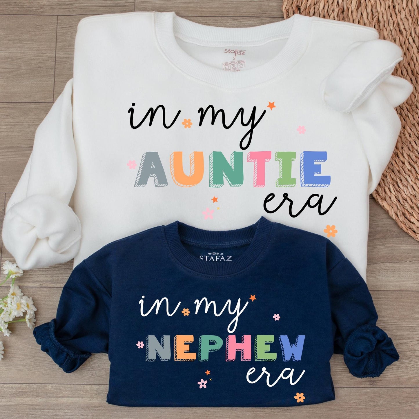 Retro Auntie Era Sweatshirt: Perfect Gift for Aunts & Nieces