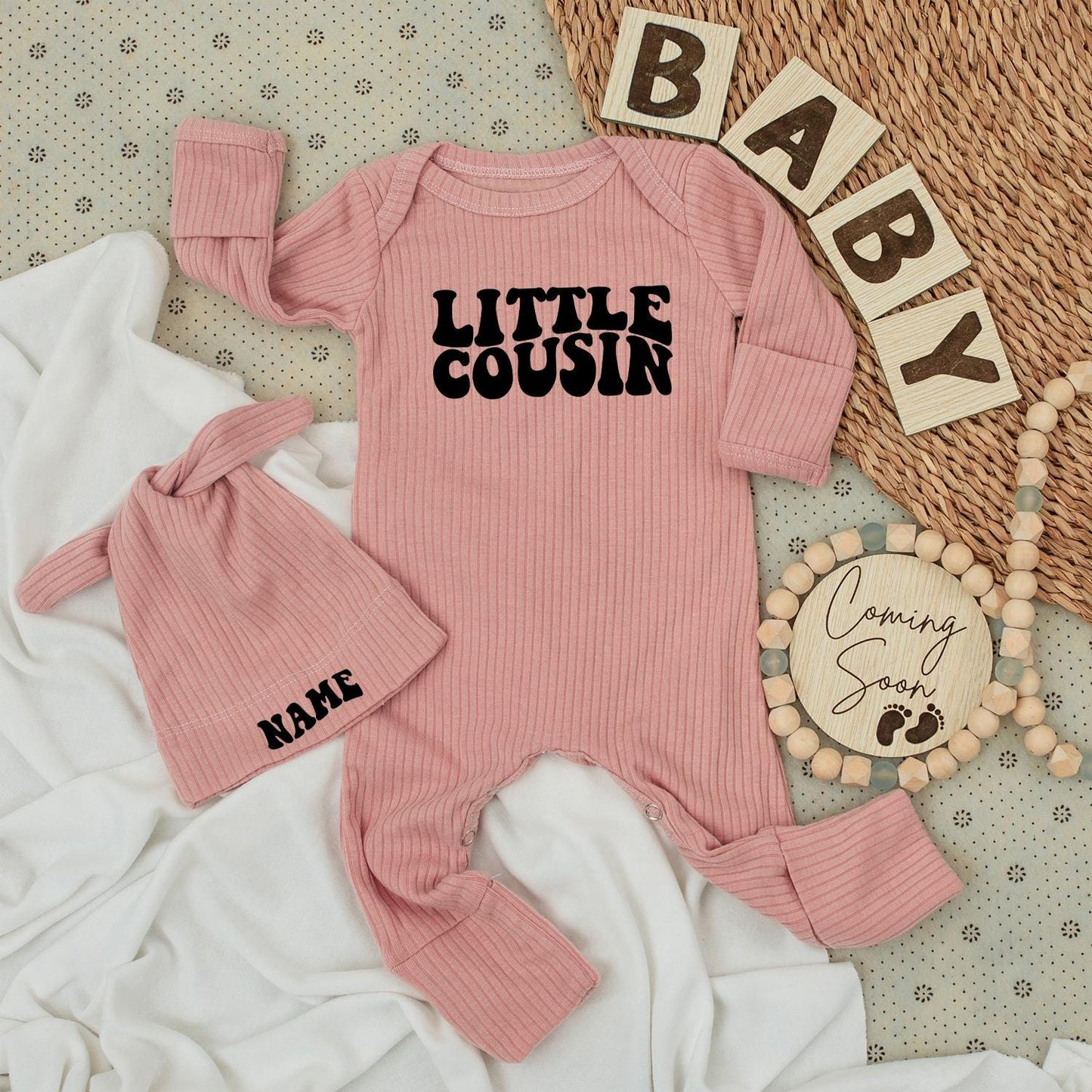 Personalized Little Cousin Baby Bodysuit Hat Set Name New Baby Unisex Gift Soft Cotton Retro Font Going Home Outfit Family Apparel