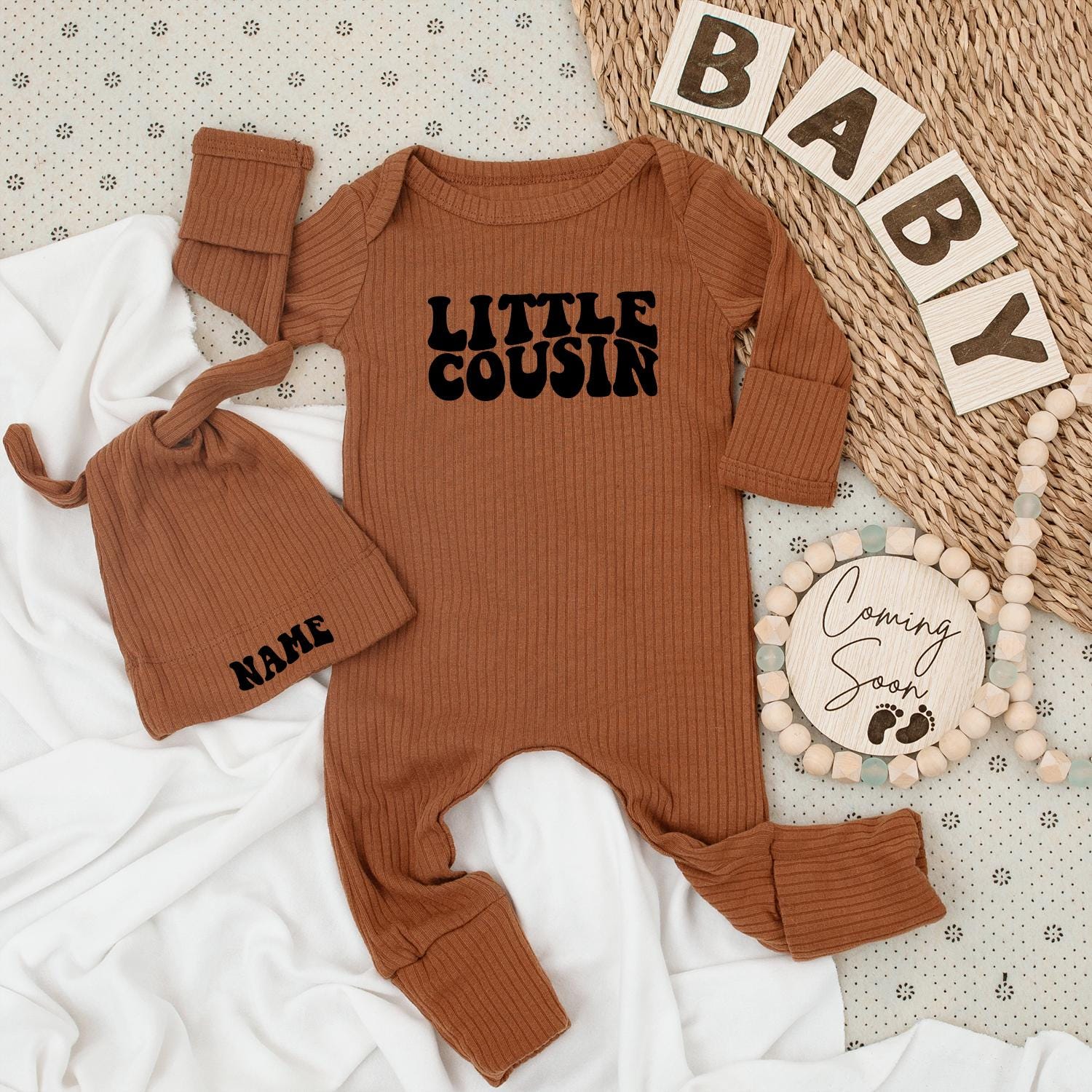 Personalized Little Cousin Baby Bodysuit Hat Set Name New Baby Unisex Gift Soft Cotton Retro Font Going Home Outfit Family Apparel