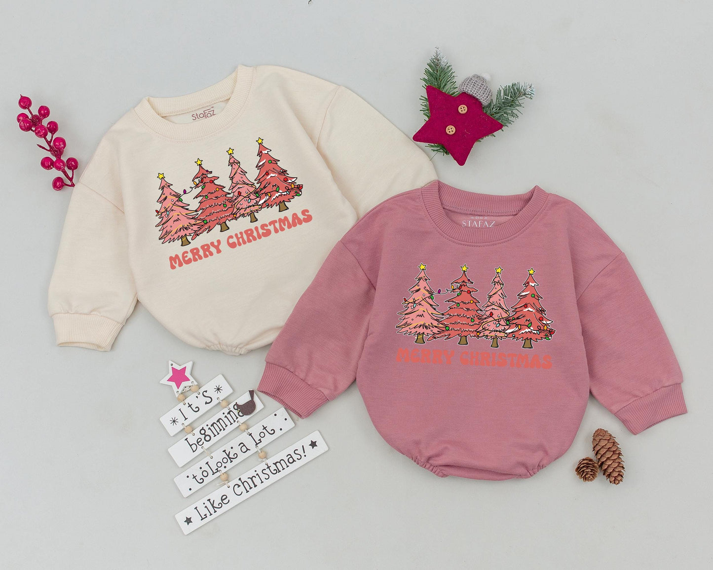 Retro Pink Christmas Tree Romper Whimsical Merry Christmas Baby Outfit Festive Lights and Stars Newborn Bodysuit Soft Infant Holiday Gift