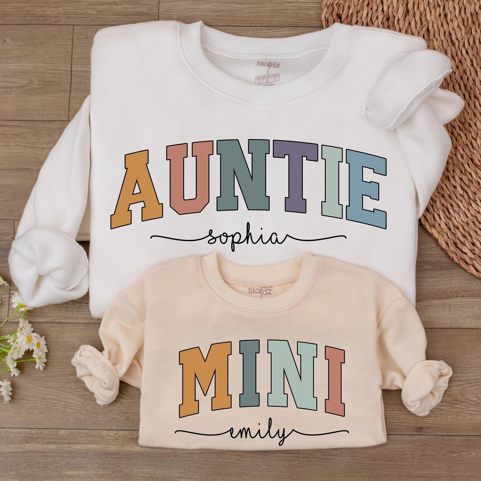 Retro Aunt and Niece Matching Sweatshirts - Perfect Holiday Gift